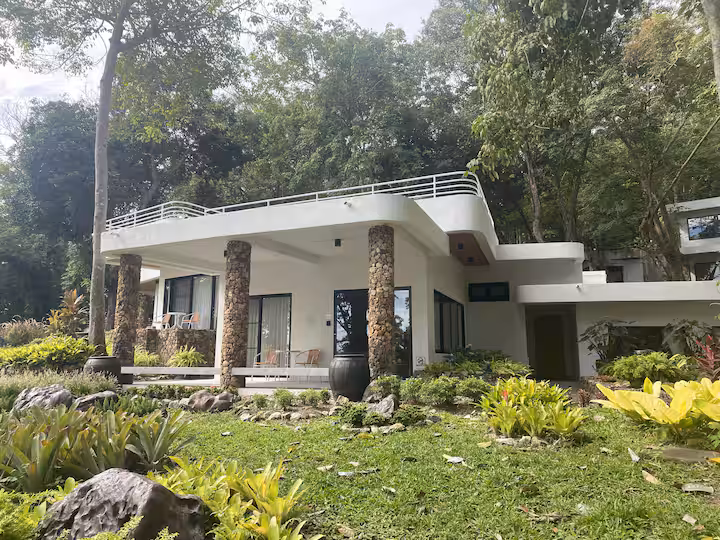 B101 Villa